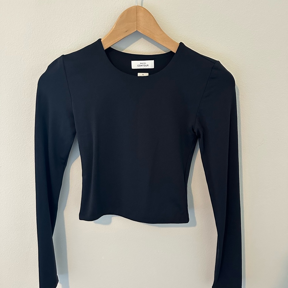 NWOT Babaton Contour Crop Top